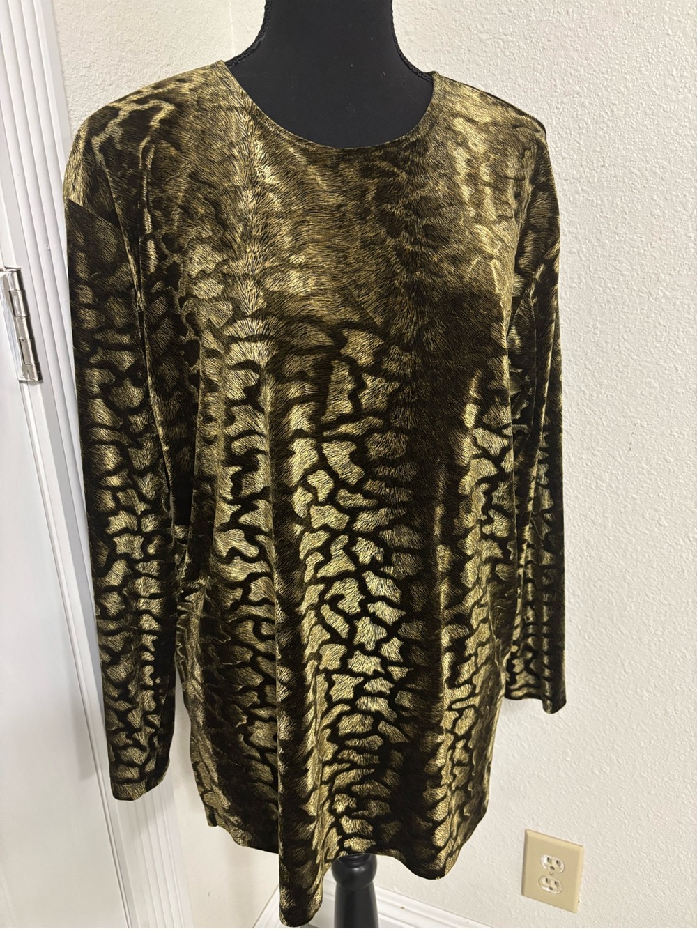 Golden green Velvet Animal-Print Tunic Top